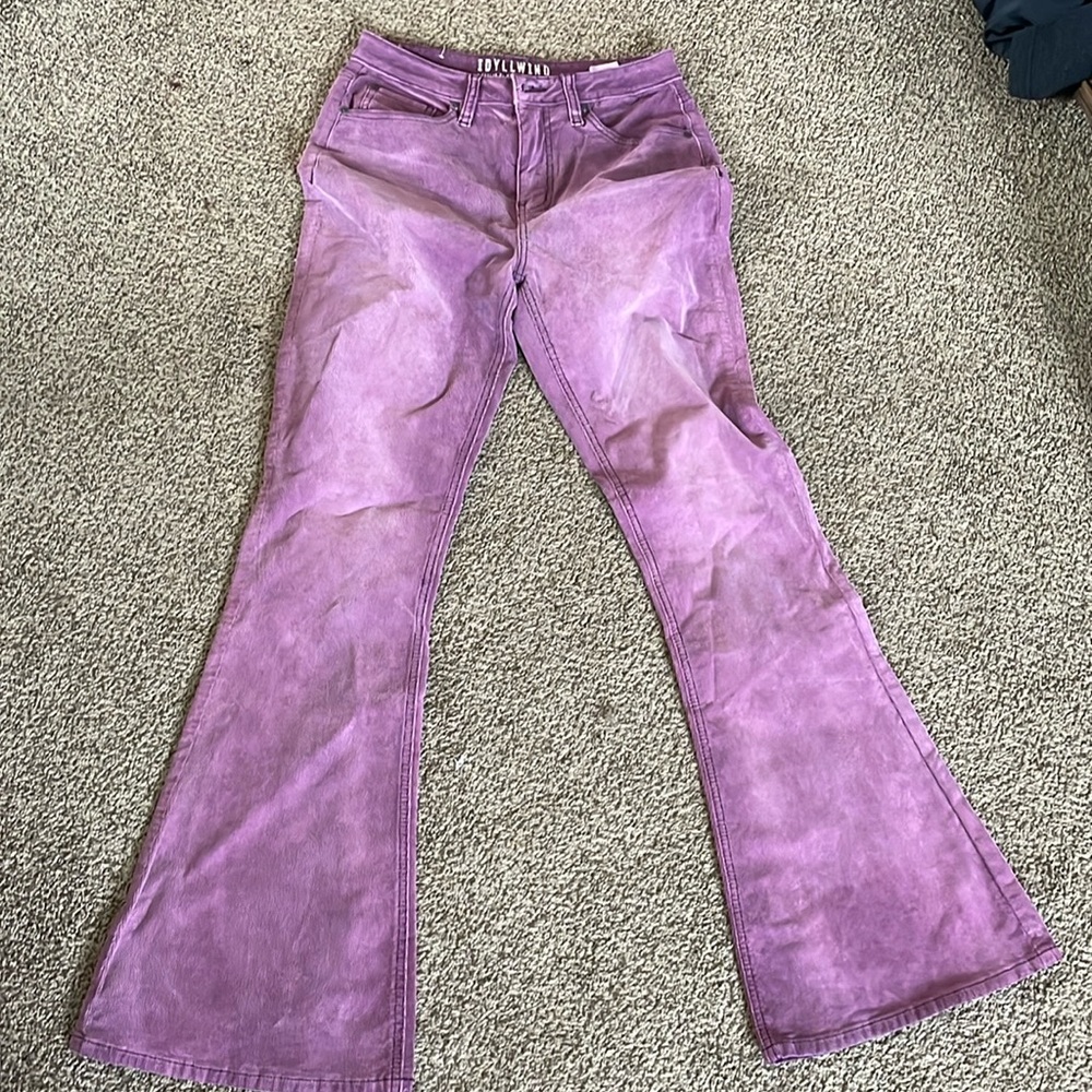 Idyllwind flares